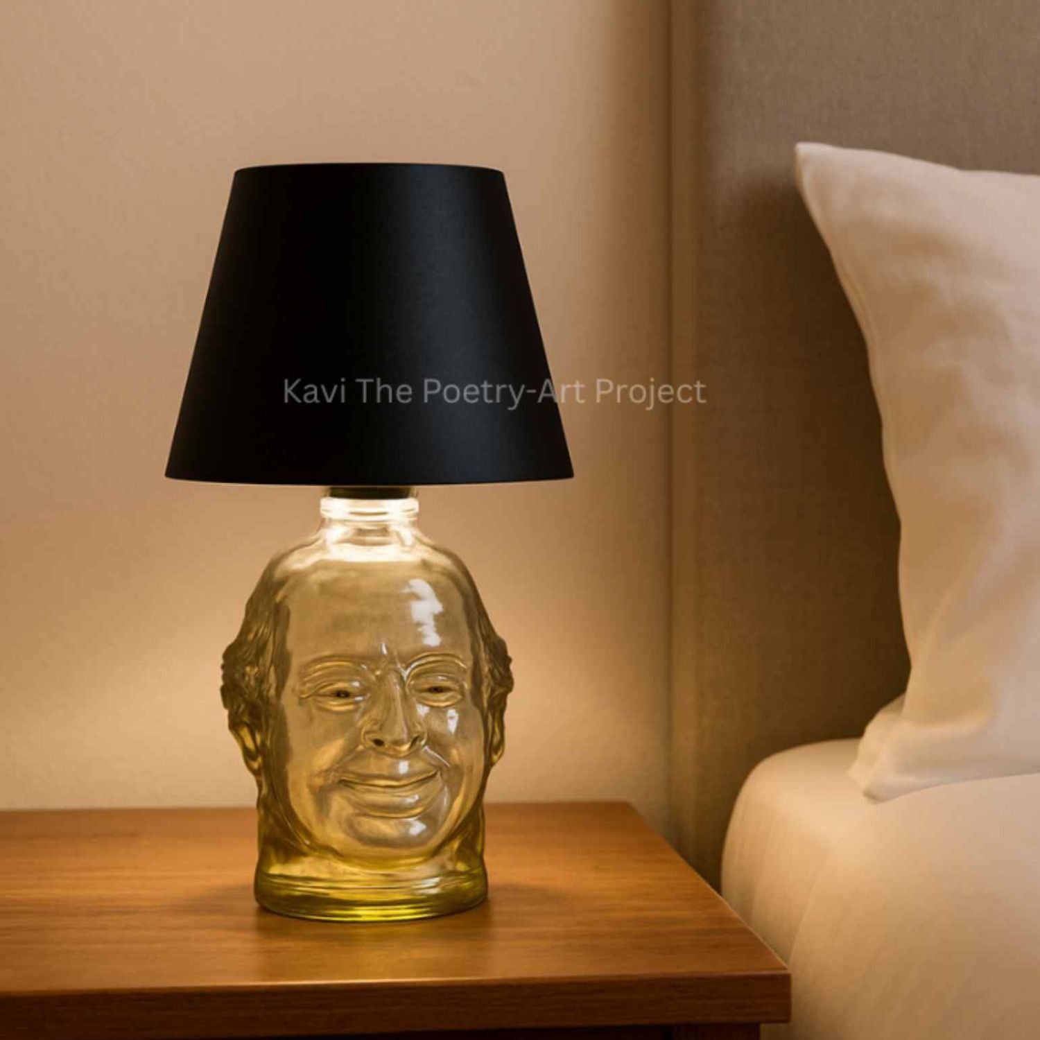 Old_monk_face_lamp