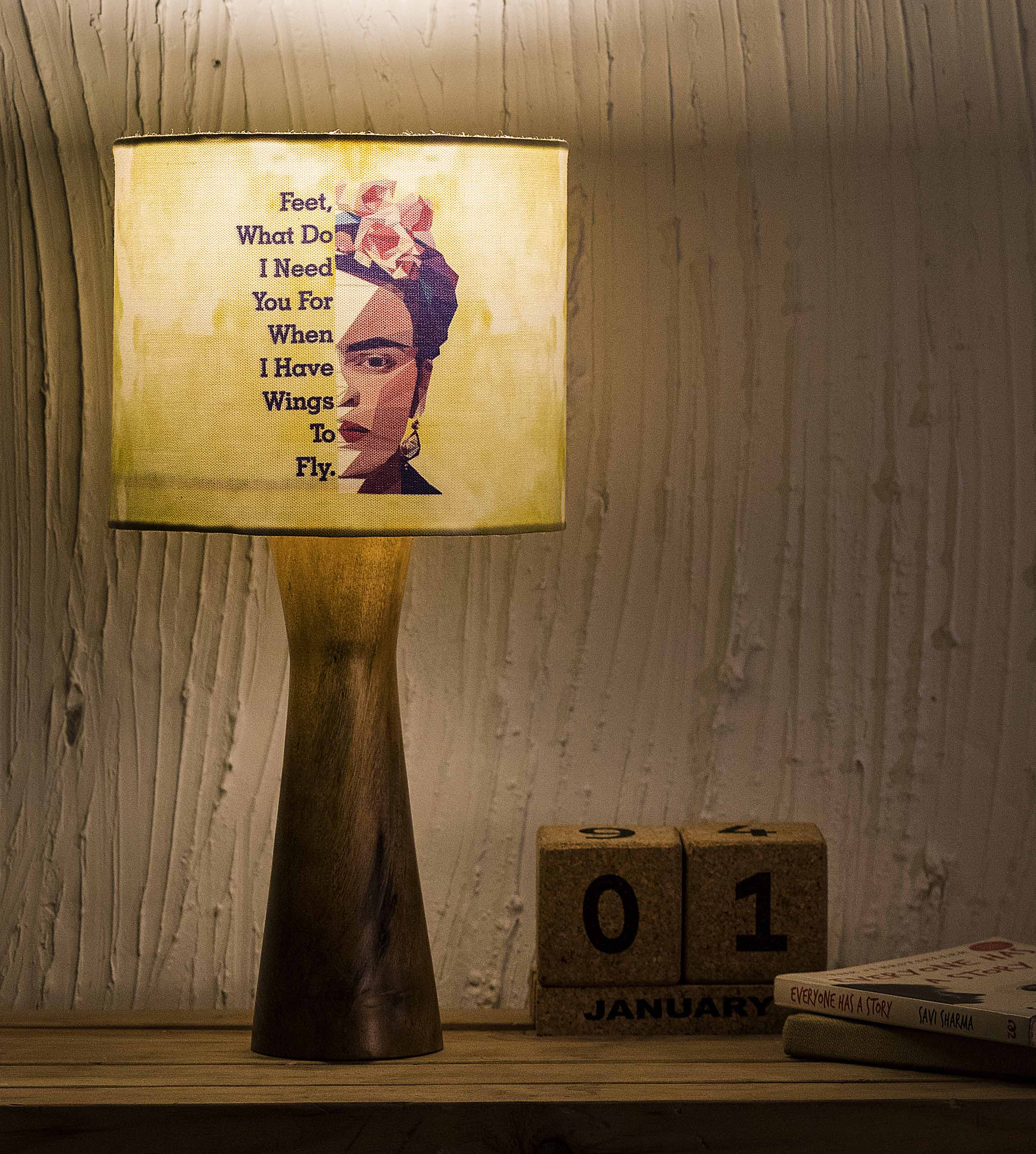 Kavi Frida Kahlo Wooden Shade Lamp (Round)