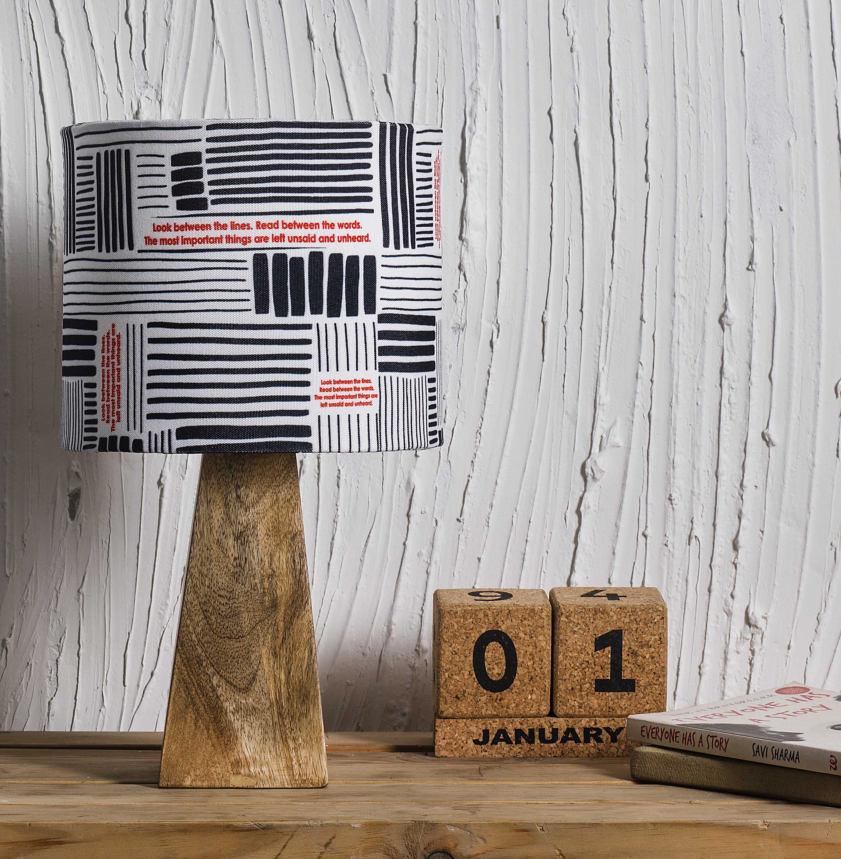 Kavi Geometric Pattern Wooden Shade Lamp (Square Base)