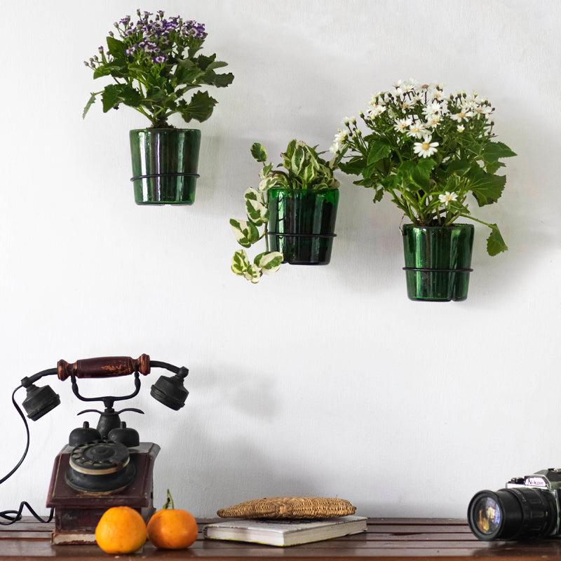 Vat69 Planters with Iron Stand (Set of 3)