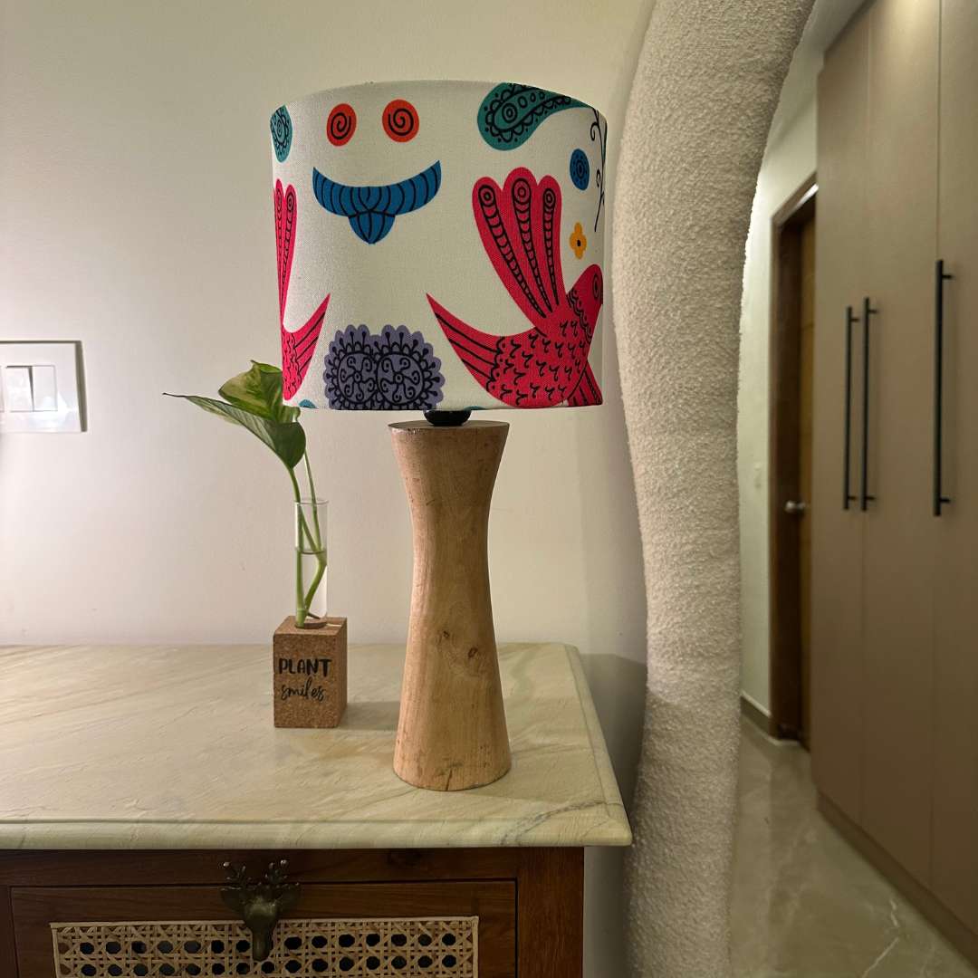 Kavi Birds Wooden Shade Lamp (Round)