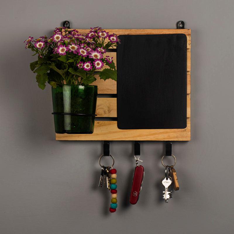 Wooden Pallet Chalkboard with Vat69 Planter